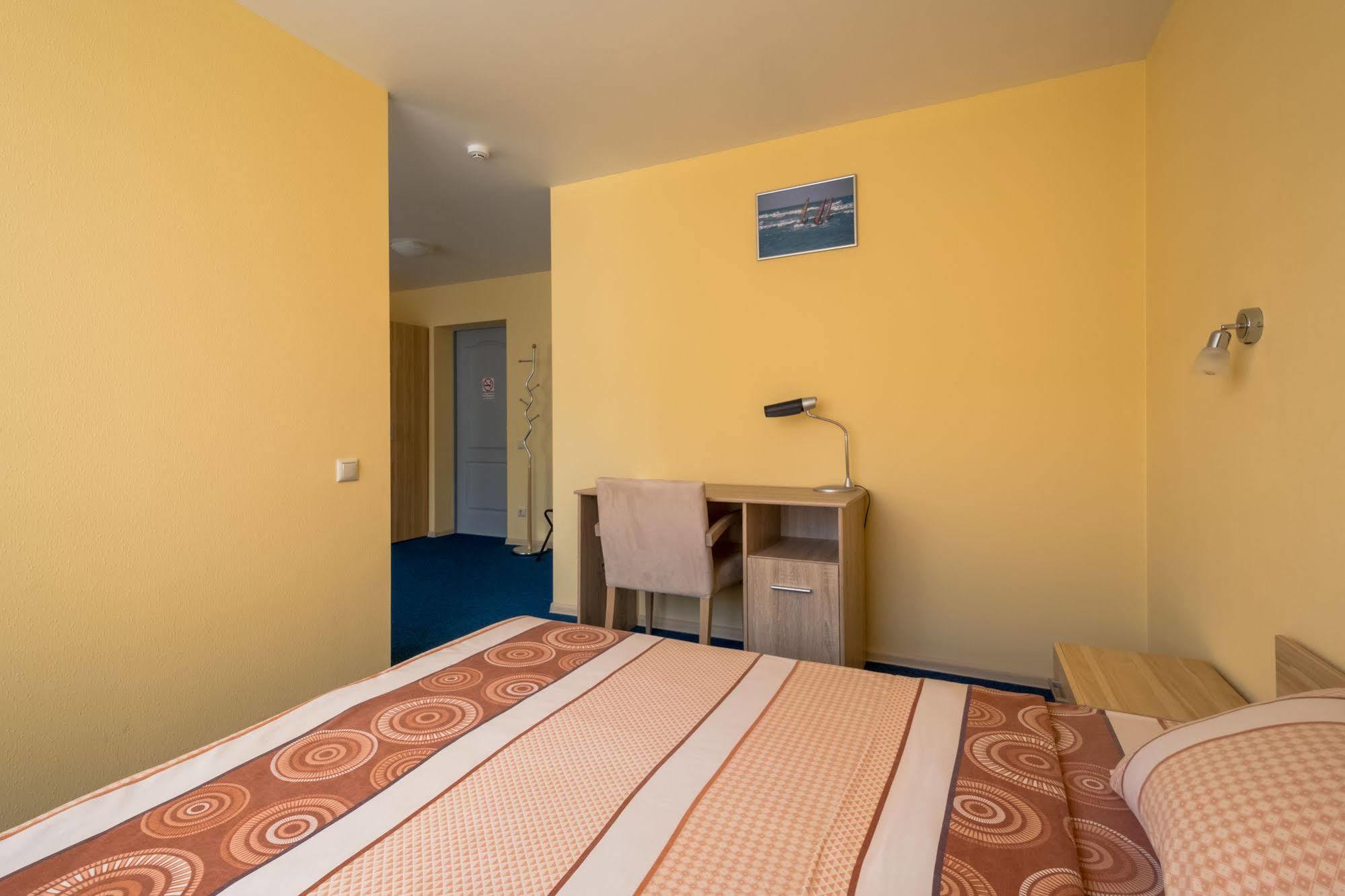 Sporthotel Liepāja Exteriör bild